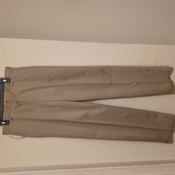 Dockers Other - Dockers Men's Khacki Classic Fit D3 Pants Size W32 L32